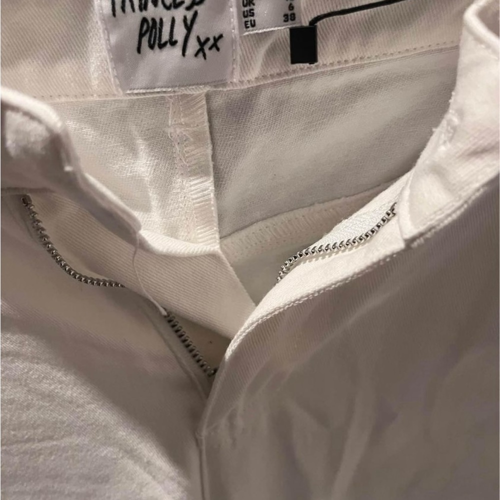 Princess Polly size 6 white denim jeans